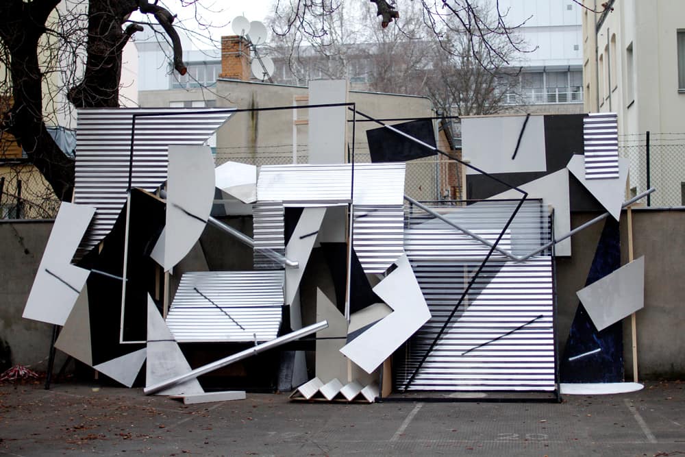 CLEMENS BEHR | untitled (det.), 2014 | iron, paint | site-specific installation