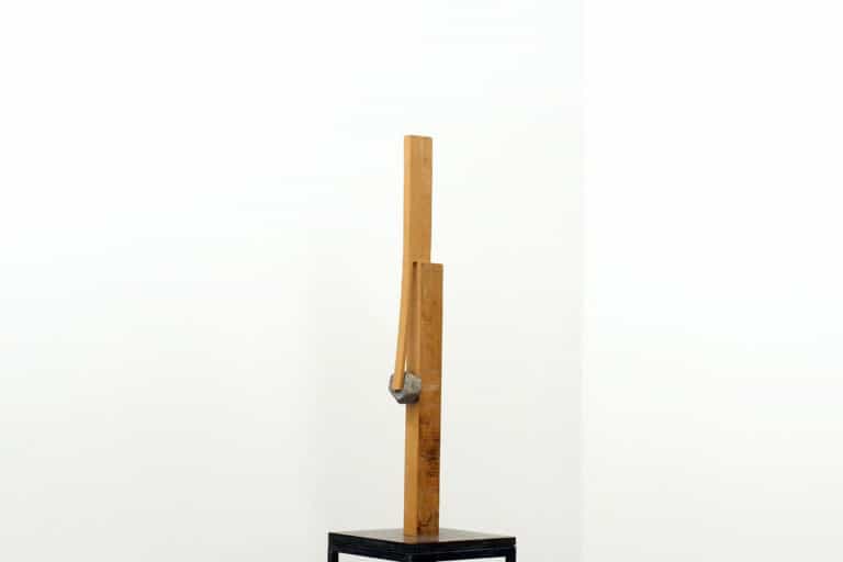 Rechts dragend (right carrier), 2004 | steel, ash and stone | cm. 75 x 25 x 25