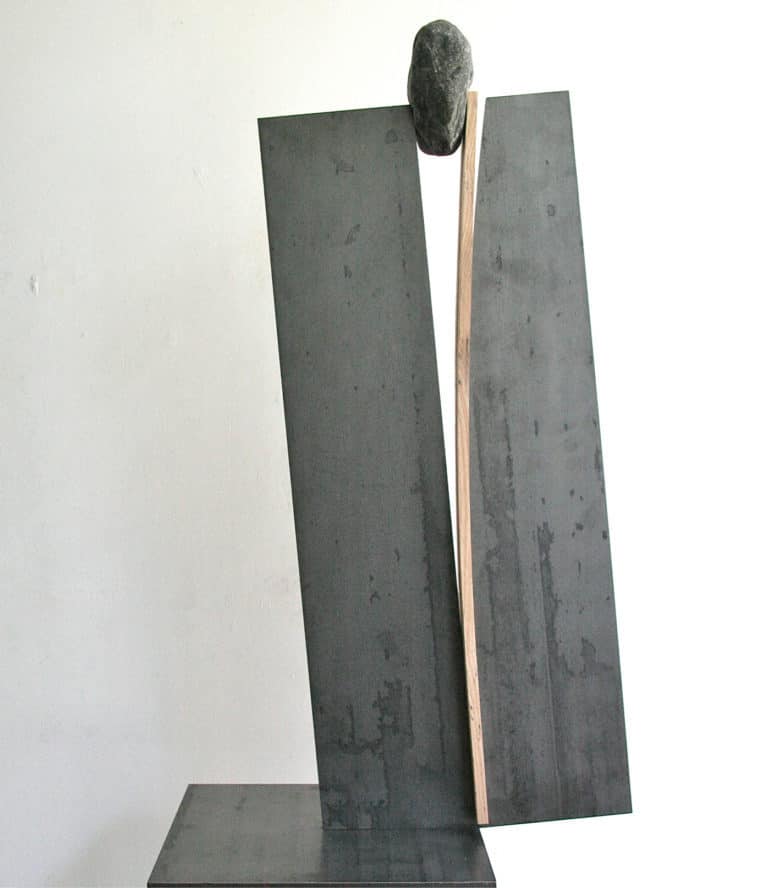 PAUL GEES | Op rand (on the edge), 2011 | steel, ash and wood | cm. 185 x 45 x 35